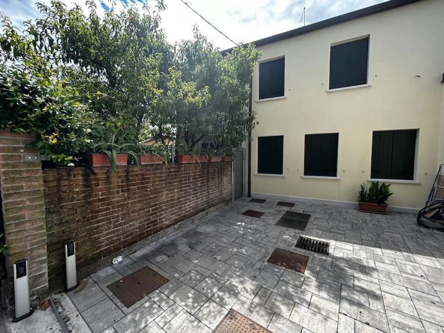דירות מסטרה Casa Rielta, Tram E Parking מראה חיצוני תמונה